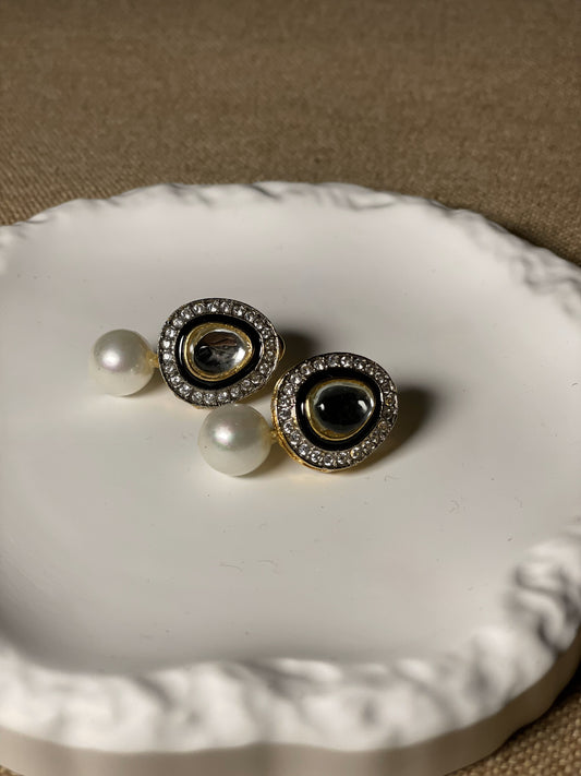 Kundan studs